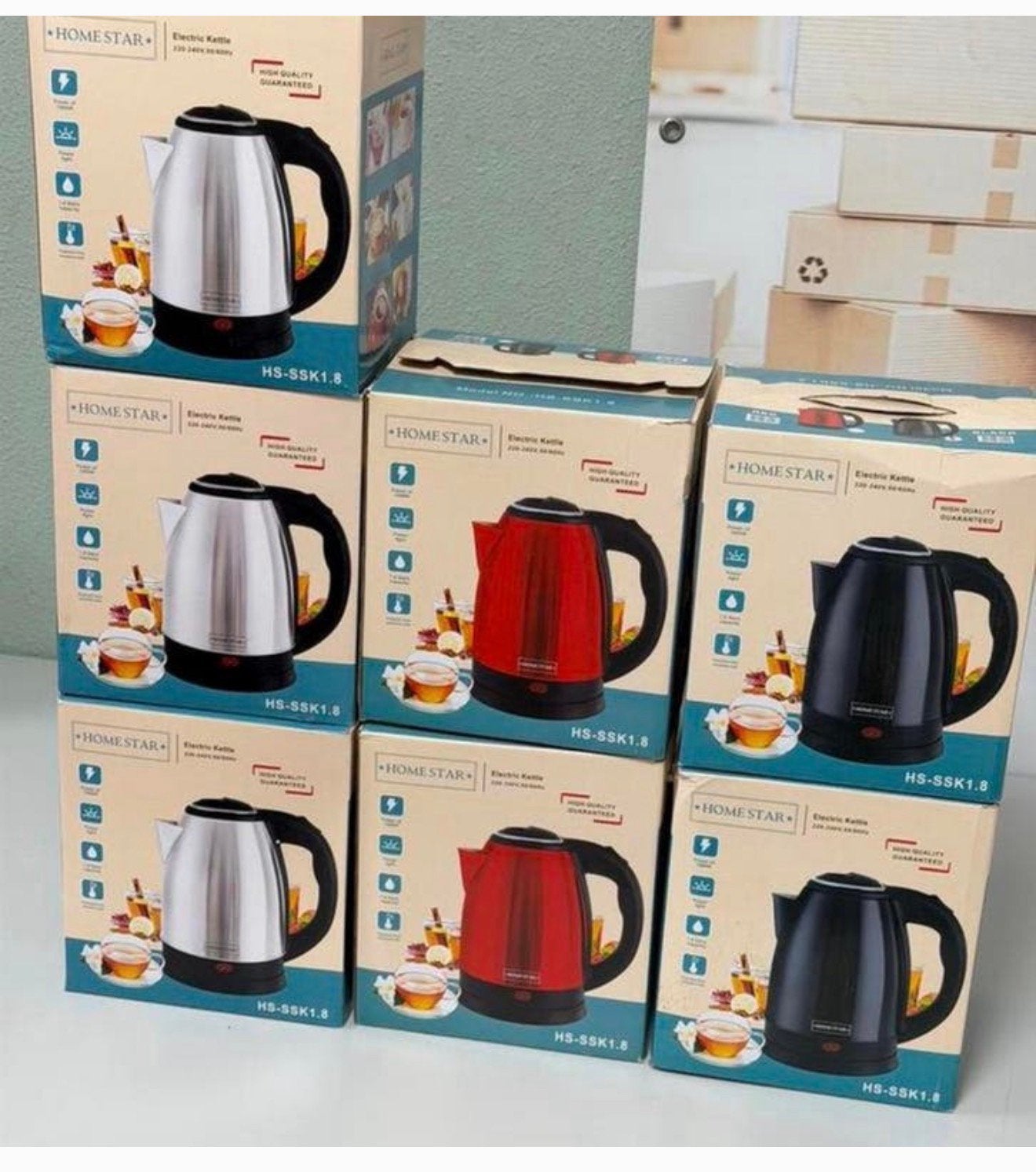 Homestar HS-SSK1.8 Waterkoker 1,8L 1500W Rood Zwart Zilver, 1 tot 2 liter, Nieuw, Ophalen of Verzenden, H