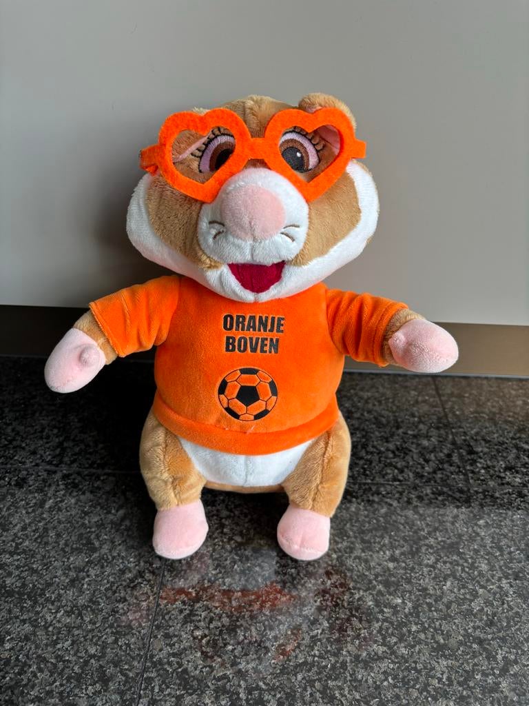AH Oranje Boven Hamster Knuffel Bril voetbal Albert Heijn’, Hamster, Ophalen of Verzenden, Zo goed als nieuw, Middelgroot (20 tot 80 cm)
