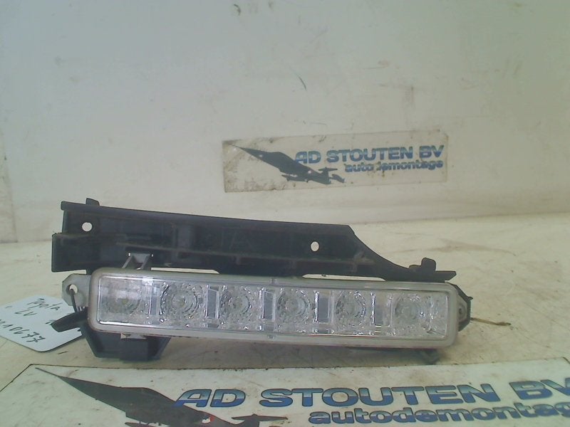 Dagrijverlichting Links Toyota Aygo (B40) 2015 A044633, Gebruikt, Kundenbetreuung@toyota.de, Toyota-Allee 2, Köln 50858, , Duitsland