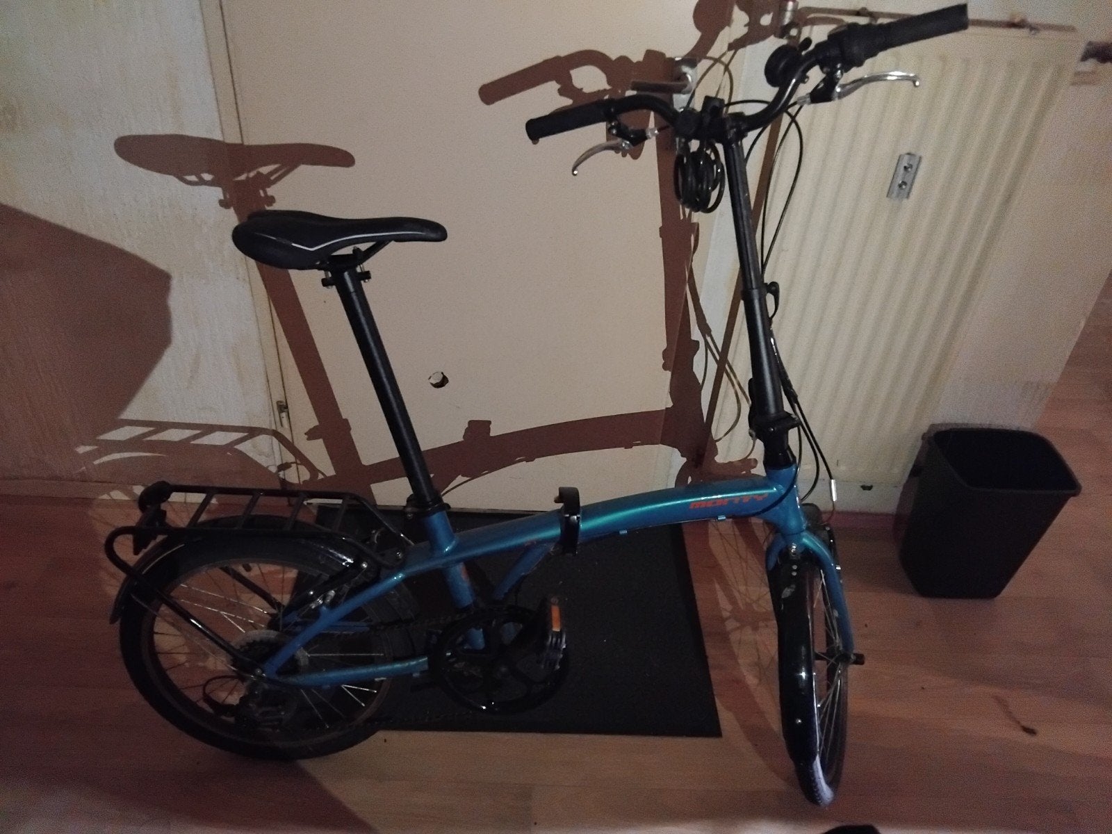 Opvouwbare fiets - Ideaal voor woon-werkverkeer!, 20 inch of meer, Gebruikt, Velgrem, Versnellingen