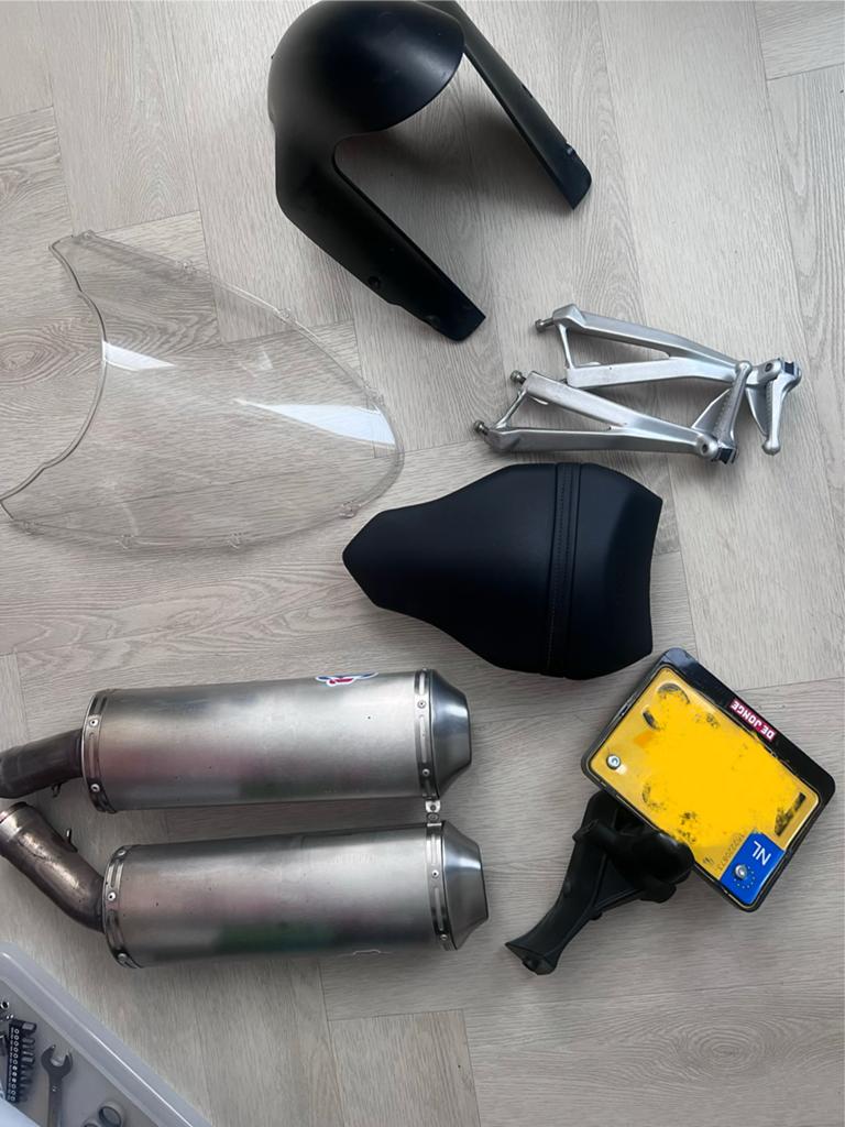 Ducat 848 / 1098 / 1198 onderdelen dempers ruitje dynojet, Motoren, Onderdelen | Ducati, Ophalen of Verzenden, Gebruikt