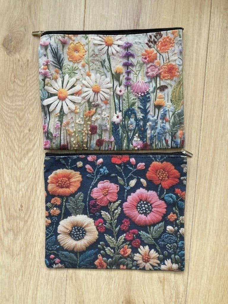 Toilettasje bloemen 2D., Sieraden, Tassen en Uiterlijk, Ophalen of Verzenden, Nieuw, Overige kleuren, Meisje