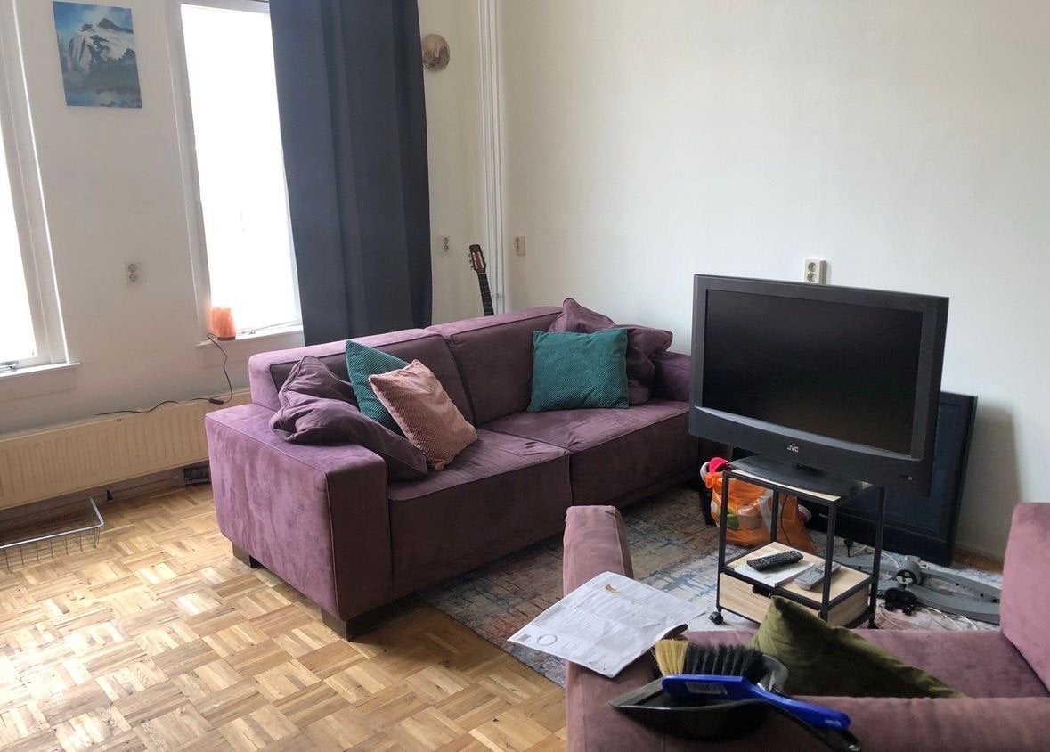 Comfortabele paarse bank (tweezits + love seat), Huis en Inrichting, Banken | Bankstellen, Ophalen, Gebruikt, Overige maten, 150 tot 200 cm