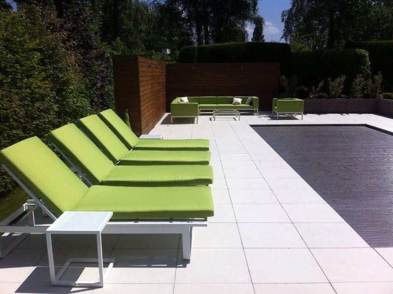 Complete set ligbedden +tafel nu 999€, Ophalen of Verzenden, Nieuw