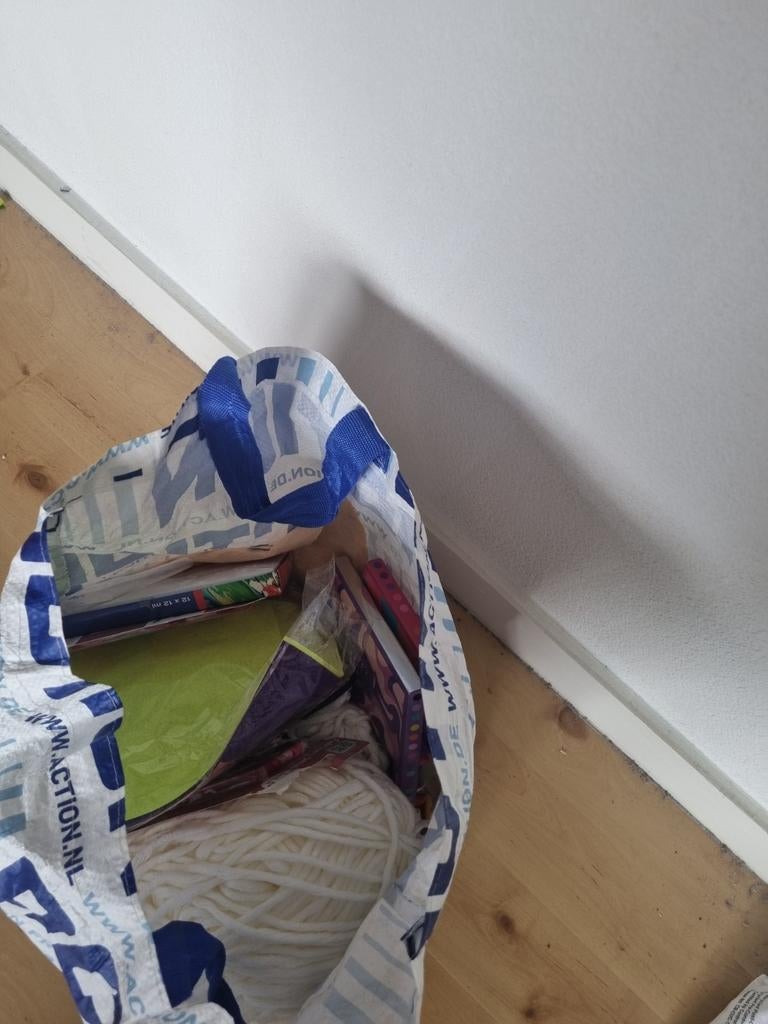 Tas met knutsel spullen, Ophalen