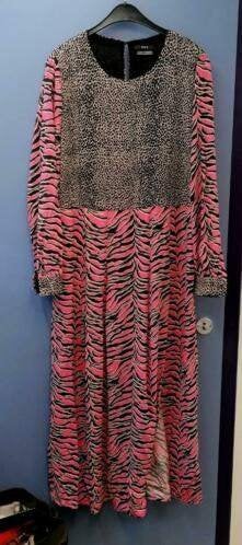 SET maxidress lange jurk roze zwart zebra print 40-42 36431