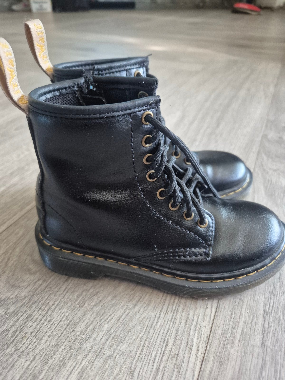 Dr martens maat 29 (zo goed als nieuw), Ophalen, Zo goed als nieuw, Meisje, Schoenen