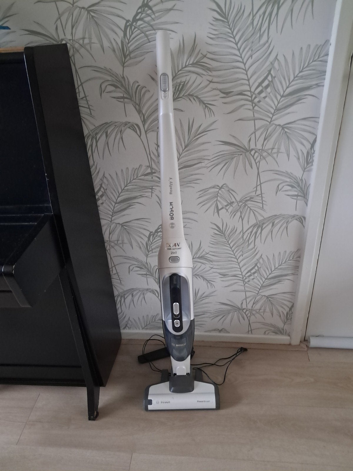 Bosch Steelstofzuiger en Kruimelzuiger - Draadloos, Ophalen, Bosch, Draadloos, Zo goed als nieuw