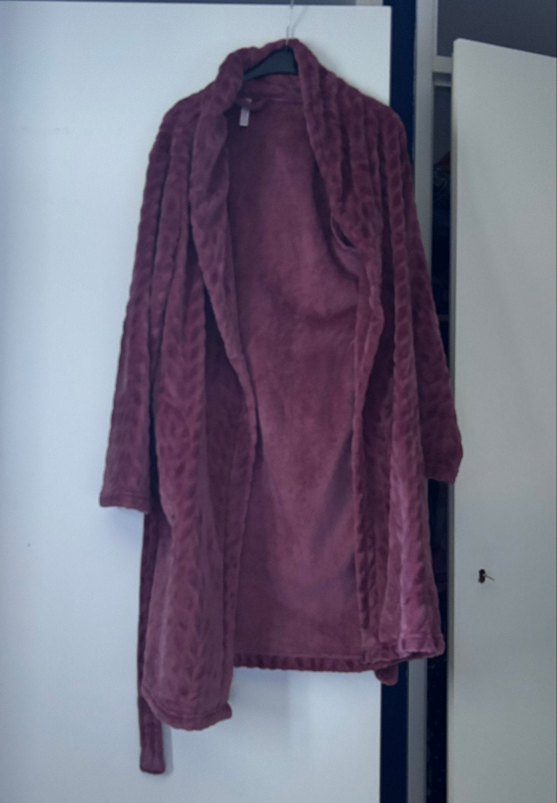 Zachte paarse badjas M/L Hunkemoller, Ophalen of Verzenden, Gedragen, Maat 38/40 (M)