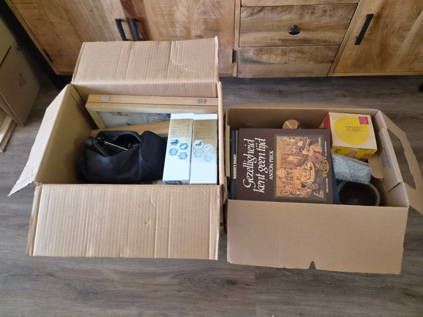 Rommelmarkt spulletjes, Ophalen