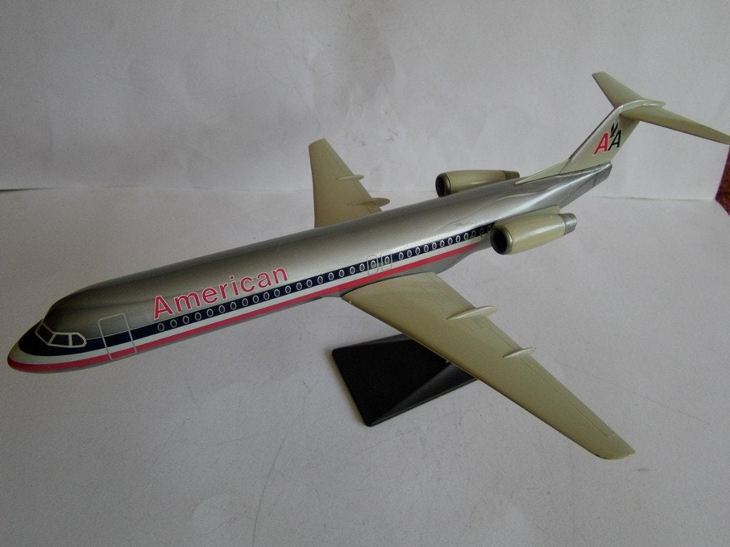 Fokker 100 American Airlines Vliegtuig, 1/100, plastic, Ophalen of Verzenden, Gebruikt, Schaalmodel