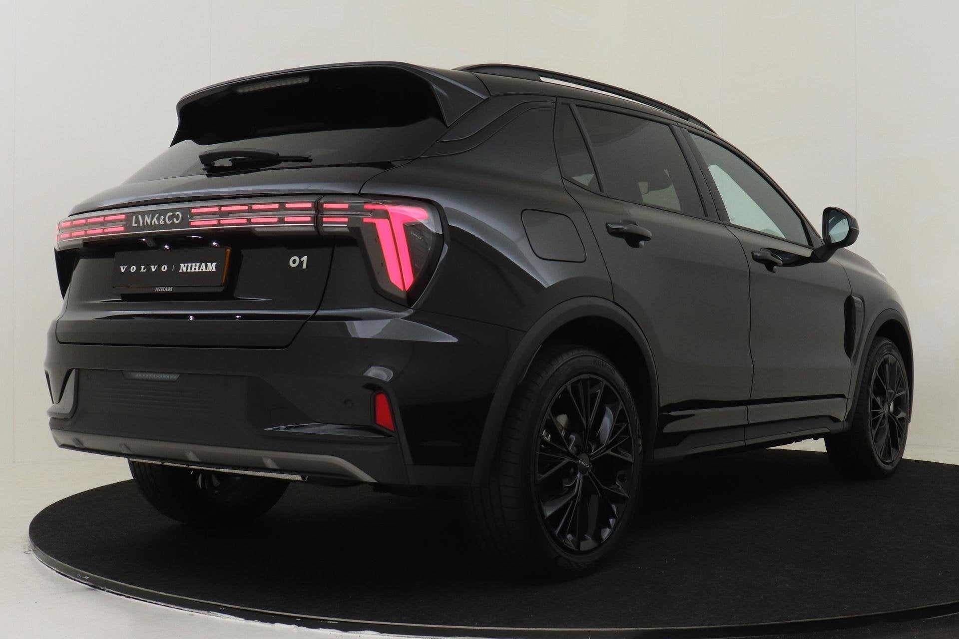 Lynk & Co 01 1.5 PHEV MORE *NIEUW UIT VOORRAAD!* -LEDER|ELEK, Auto's, 12 maanden, Euro 6, 4 cilinders, 1898 kg