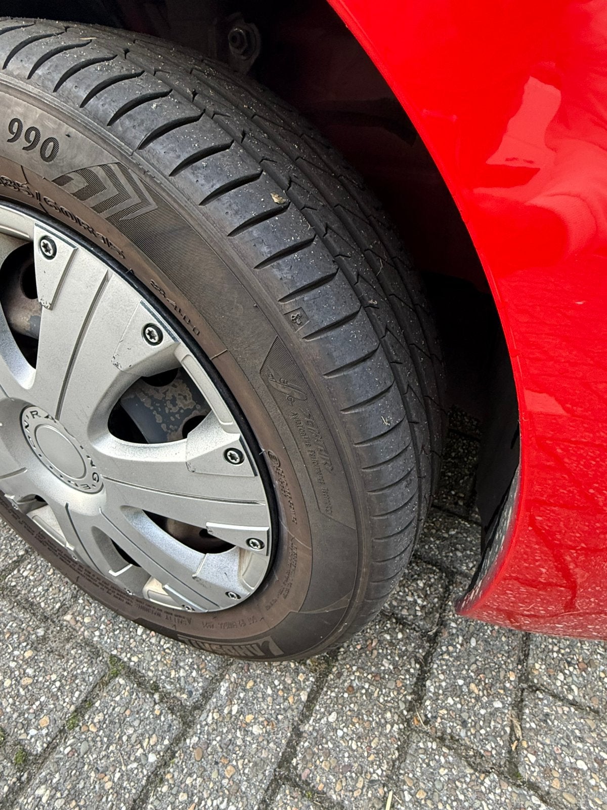 Foto 12 van Toyota Yaris 1.0 12V Vvt 14 maanden apk