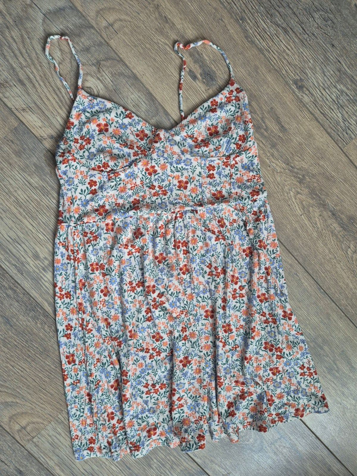 Zomerse top Bershka maat L, Maat 42/44 (L), Nieuw, Zonder mouw, Rood