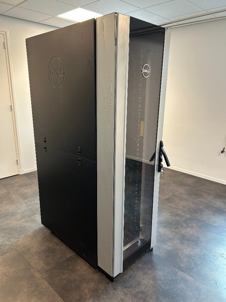DELL Server Rack met ventilatoren, Ophalen, Gebruikt, Glas, Geperforeerd