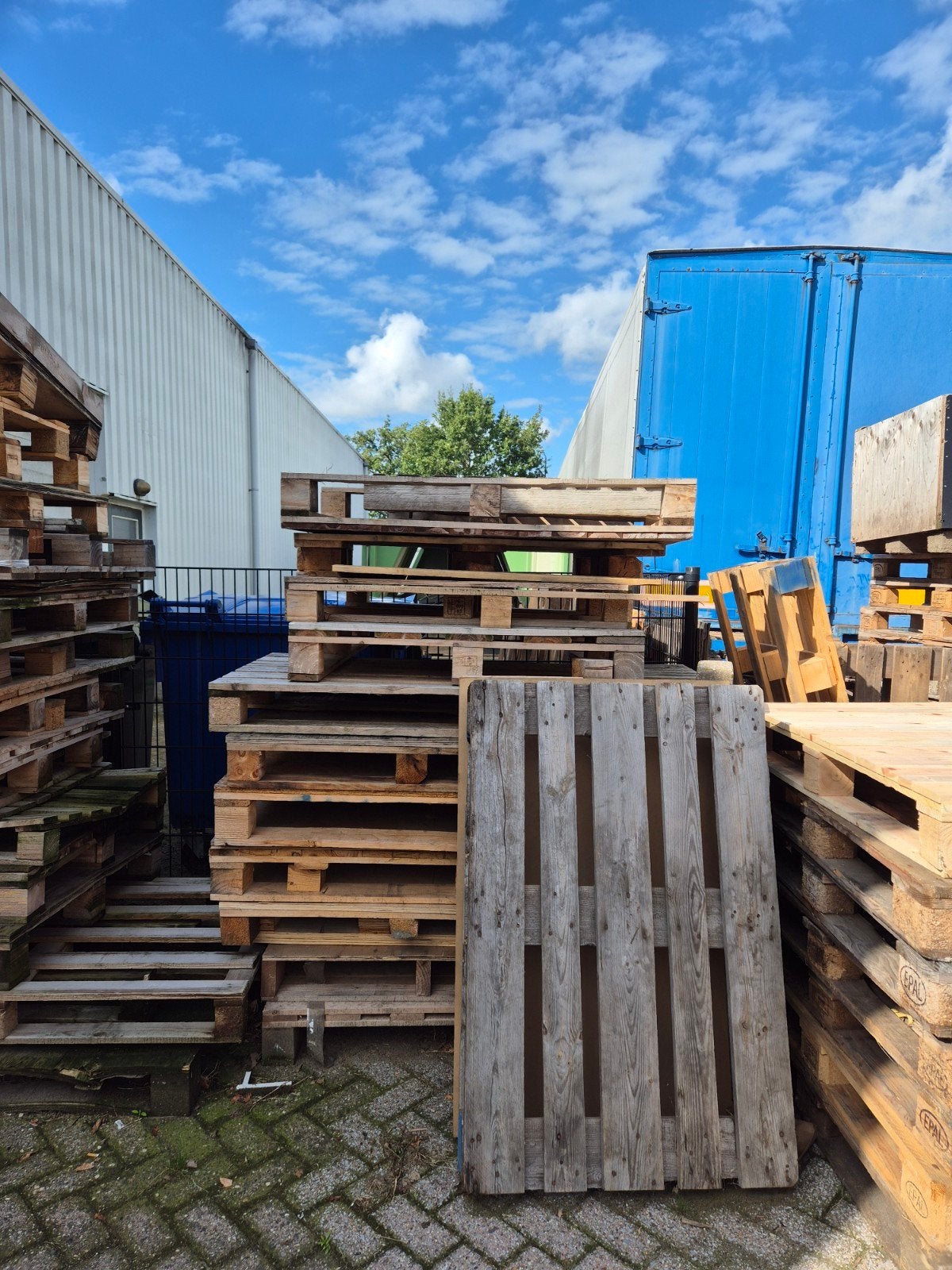 Gratis af te halen pallets voor bijvoorbeeld brandhout, Tuin en Terras, Ophalen