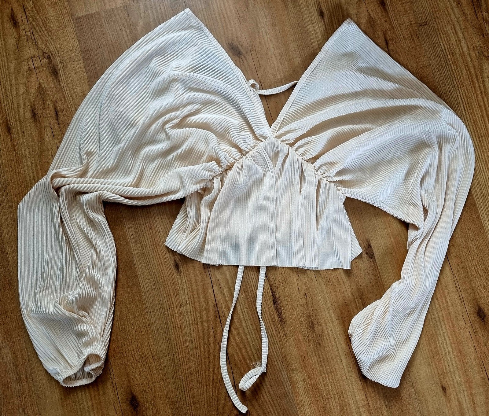 Crème geplooide crop top met lange mouwen maat XL (4), Kleding | Dames, Tops, Zo goed als nieuw, Maat 46/48 (XL) of groter, Beige