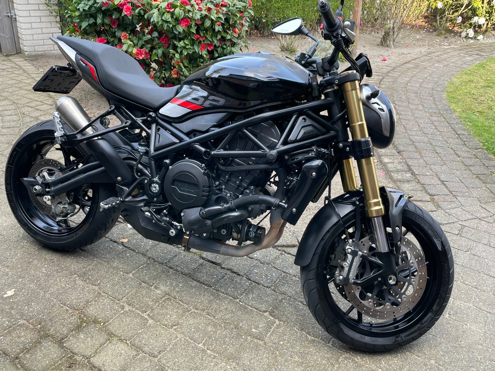 Benelli 752s abs bj2024 7.700km!, Motoren, 752 cc, Occasion, Motorrijbewijs A, Particulier