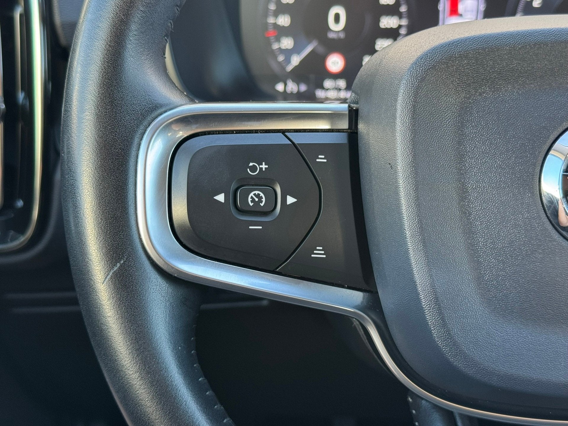 Volvo XC40 1.5 T3 Inscription Camera Adaptive cruise Carplay, Voorwielaandrijving, Gebruikt, Automatische klimaatregeling, Leder en Stof