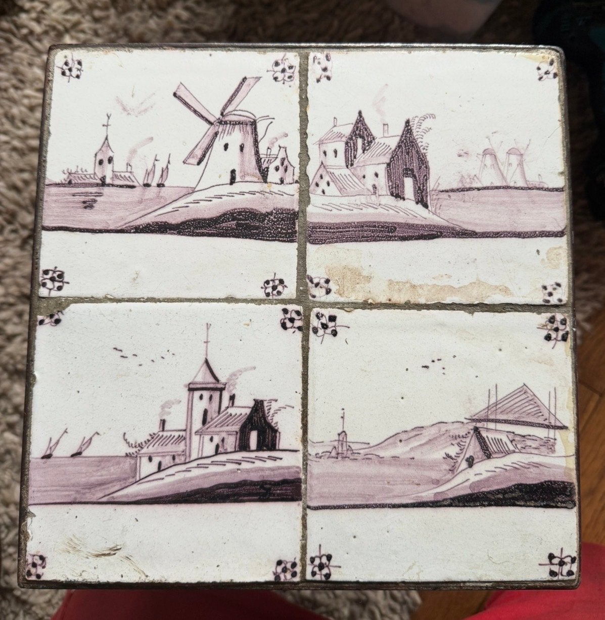 Antieke bijzettafel met handgeschilderde 18e/19e eeuwse tege, Antiek en Kunst, Ophalen of Verzenden