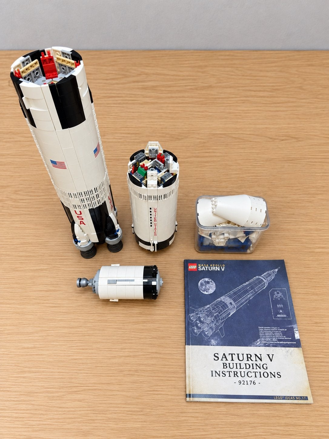 LEGO NASA Apollo Saturn V (92176) - Compleet, Ophalen of Verzenden, Zo goed als nieuw, Overige merken