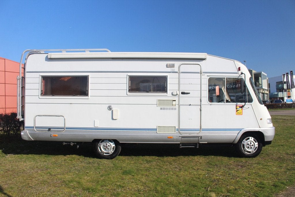 Hymer B644 2.5 Tdi , Airco (motorairco) Frans bed., Integraal, 6 tot 7 meter, Bedrijf, Hymer