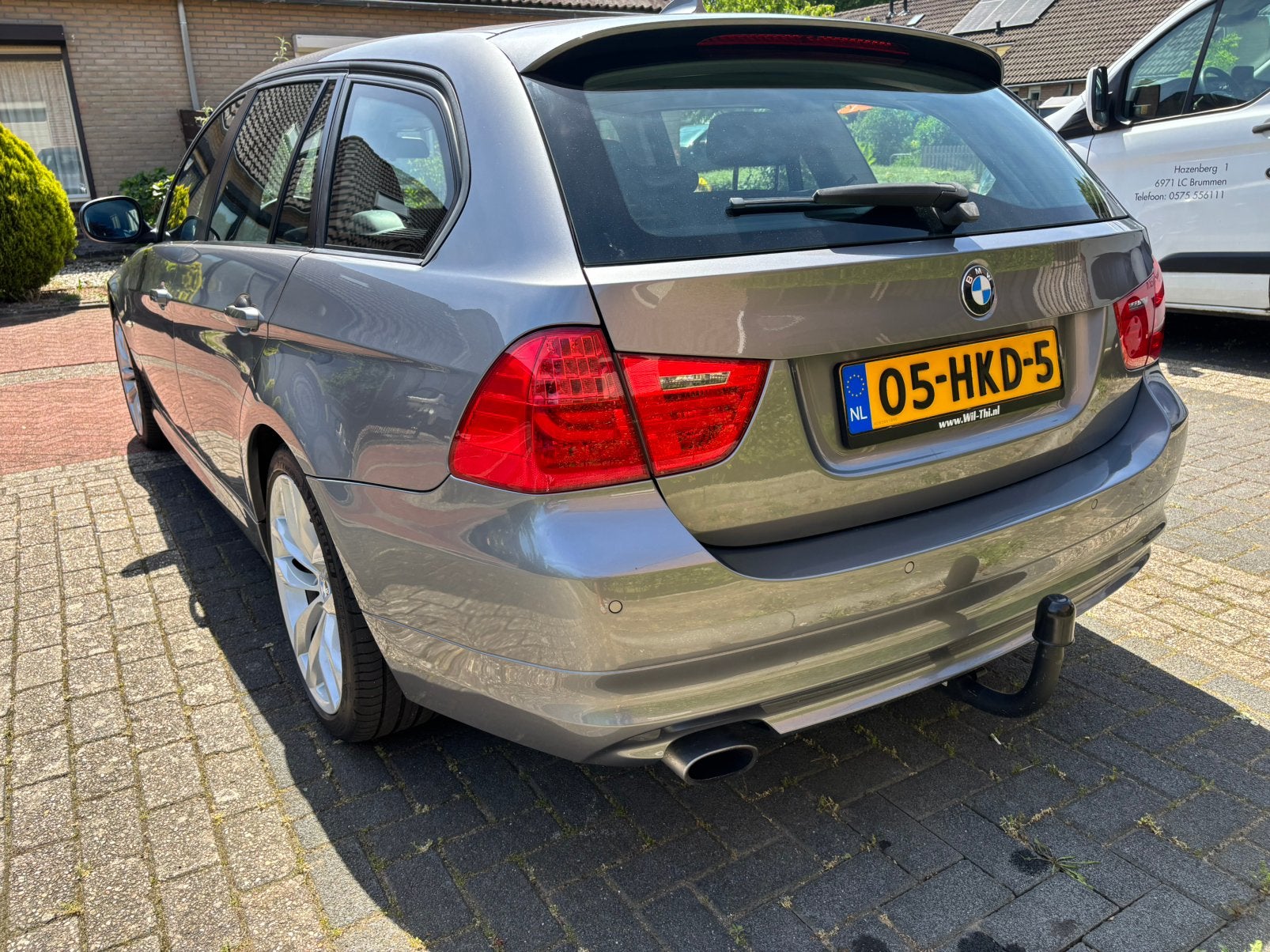 Nette BMW 3-Serie 318i Touring / 18” alu velgen / onderhoud, Origineel Nederlands, Handgeschakeld, Grijs, Particulier