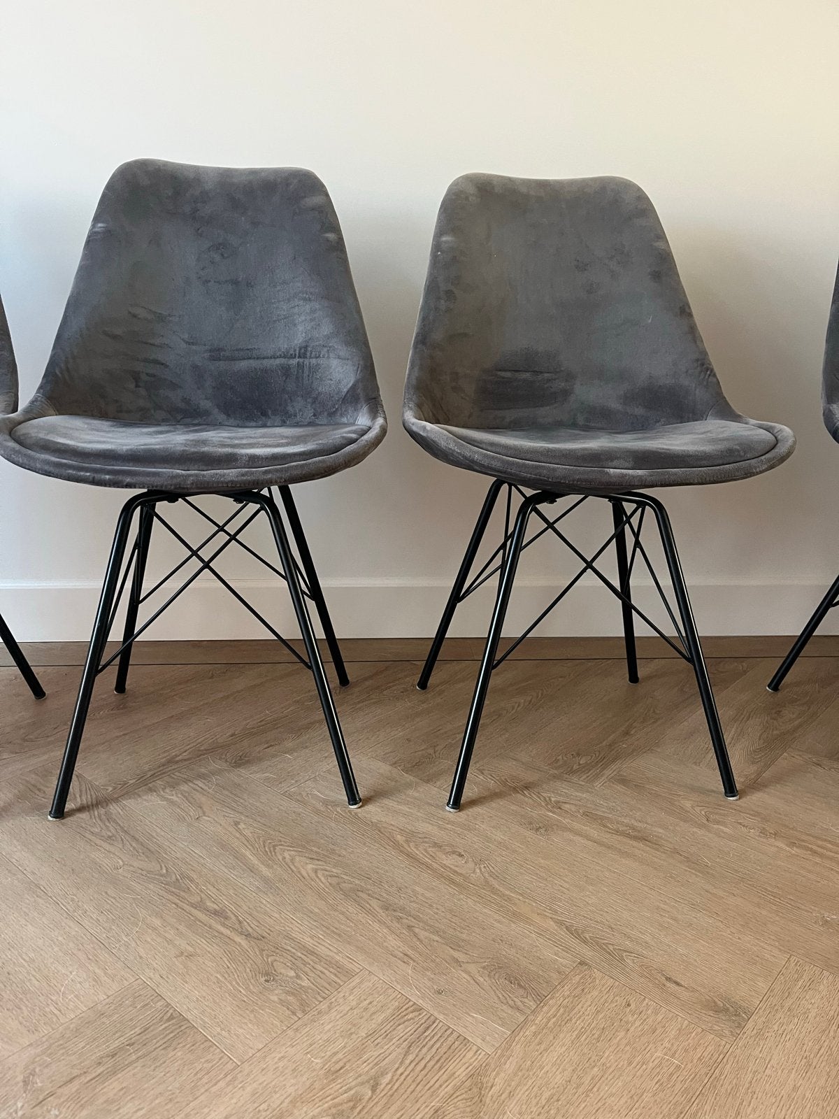 Donkergrijze/antraciet fluwelen stoelen (4 stuks), Ophalen, Gebruikt, Vier, Stof