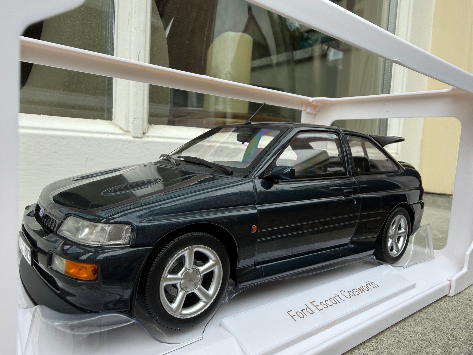 1:18 Ford Escort RS Cosworth Mallard Green 1992 Norev 182790, Hobby en Vrije tijd, Auto, Norev, 70-72 Av. de Bohlen, Vaulx-en-Velin, 69120, France