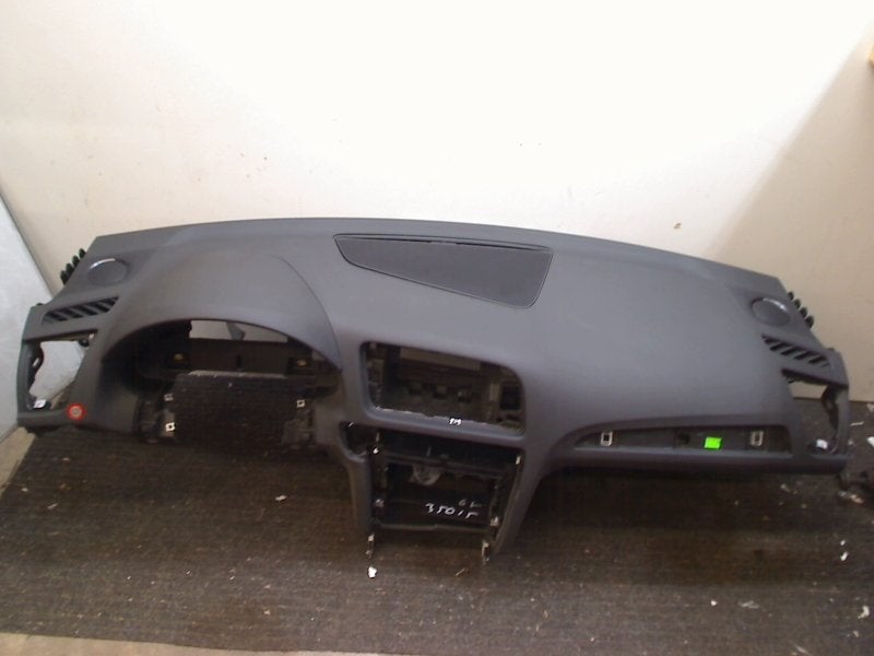 Dashboard Audi Q5 (8RB) (2013-05/2016-12) 8R1857003G, Gebruikt, Auto-Union-Straße  1, Ingolstadt 85057, , Duitsland, Info@audi.de