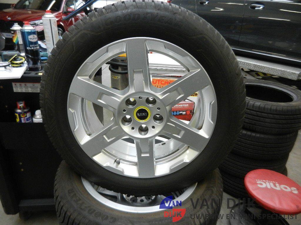 All Season bandenset origineel 18 inch MINI COUNTRYMAN U25, Auto-onderdelen, Banden en Velgen, 18 inch, Gebruikt, -, -
