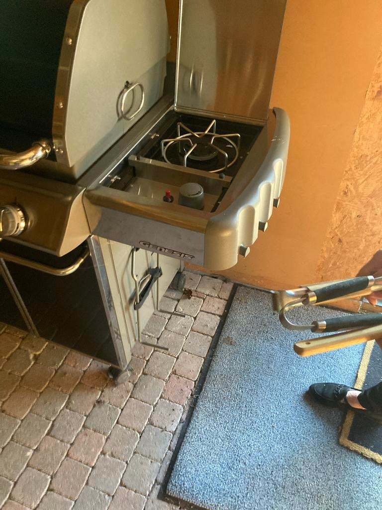 Grote gasbarbecue met zijbrander en draaispit, Ophalen of Verzenden, Gebruikt