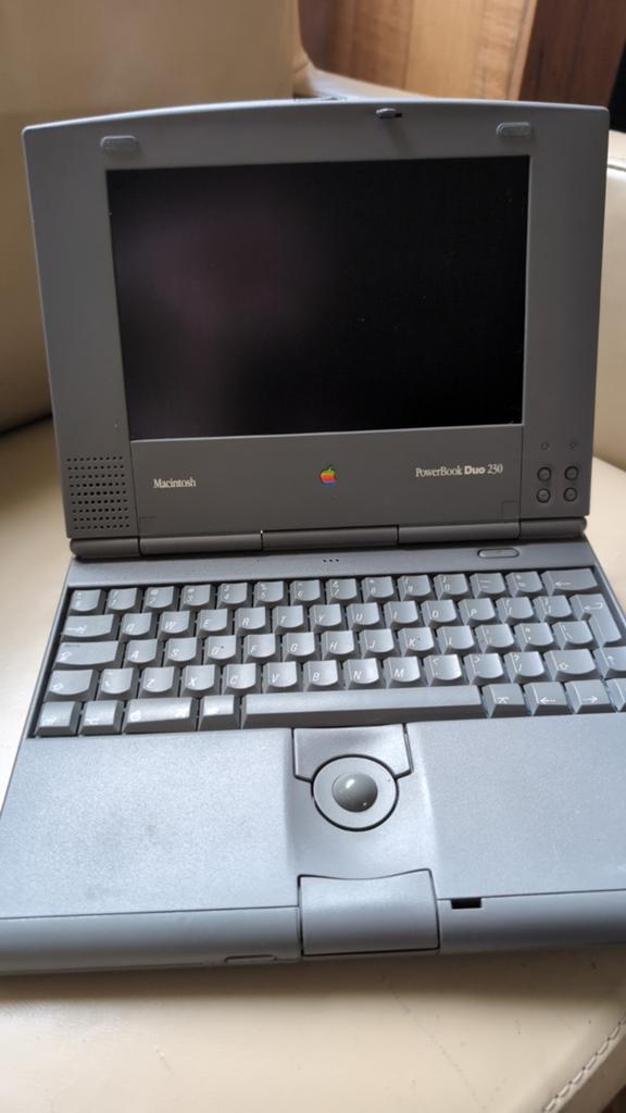 Macintosh Powerbook Duo with Floppy adapter, Ophalen of Verzenden