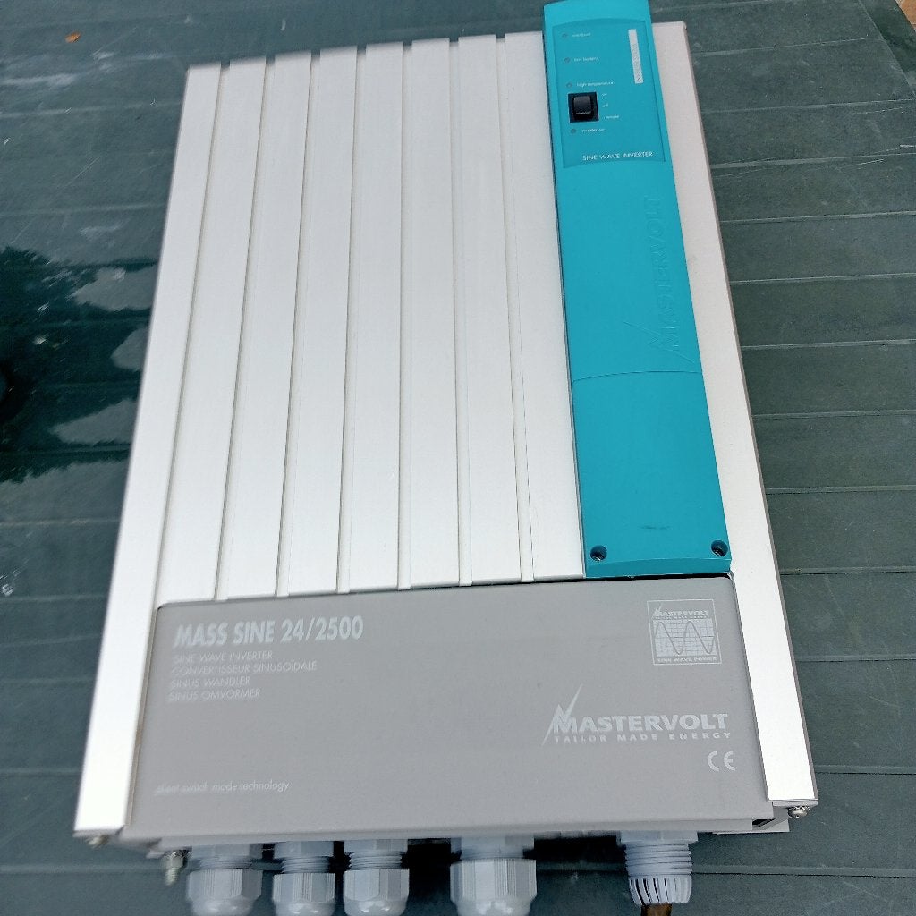 Mastervolt omvormer 24/2500, Ophalen of Verzenden, Motor en Techniek