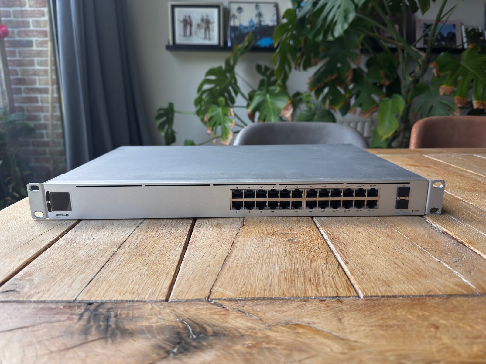 Ubiquiti Unifi USW 24 Pro 400W POE++ - netwerk switch, Ophalen of Verzenden, Zo goed als nieuw