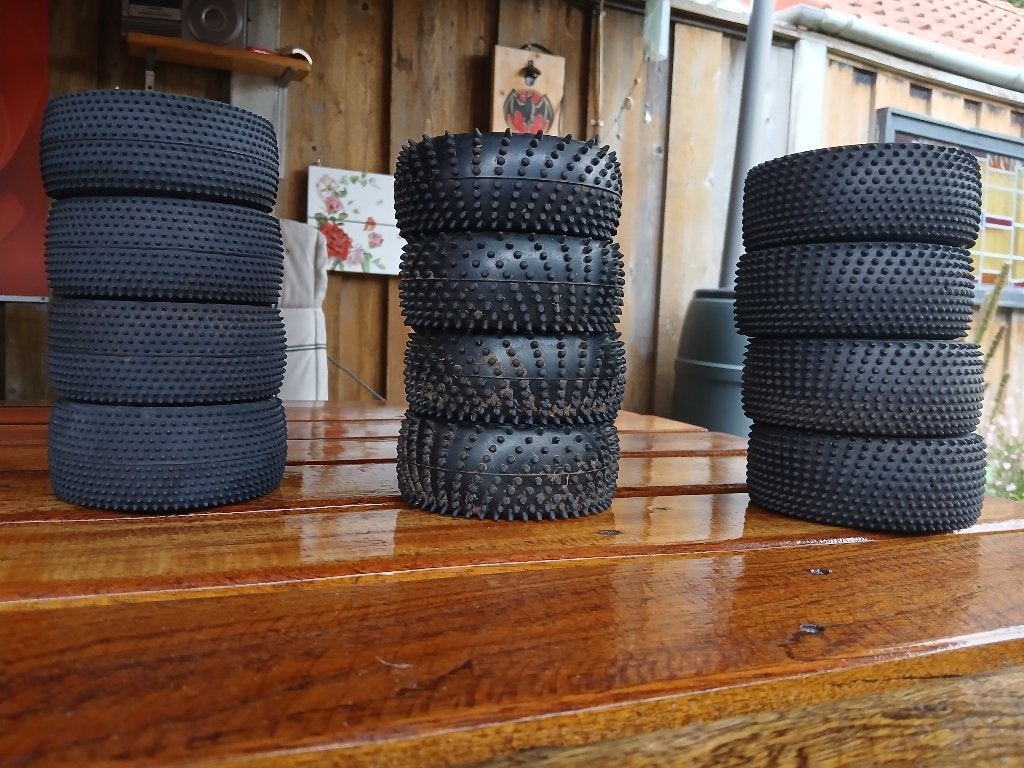 Bandenset buggy 1:8, Ophalen of Verzenden, Gebruikt, 1:5 t/m 1:8, Auto