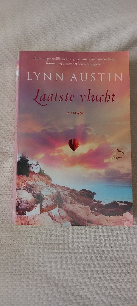 Laatste vlucht, Ophalen of Verzenden, Zo goed als nieuw, Lynn Austin