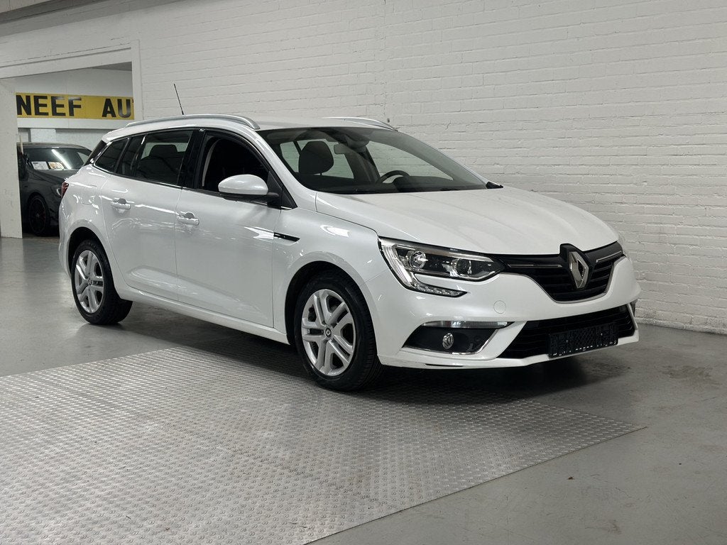 Renault Mégane Estate 1.2 TCe Bose CLIMA / CRUISE / NAVI /, Stof, Gebruikt, 4 cilinders, 1198 cc