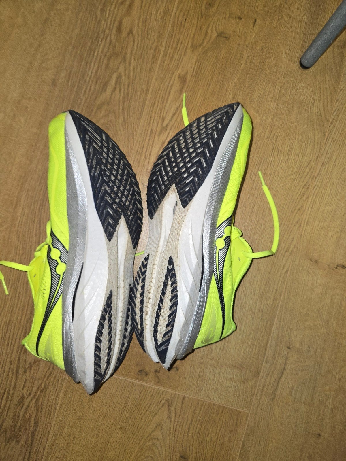 Saucony Endorphin Speed 4 maat 45 Hardloopschoenen, Sport en Fitness, Hardloopschoenen, Zo goed als nieuw, Hardlopen, Saucony