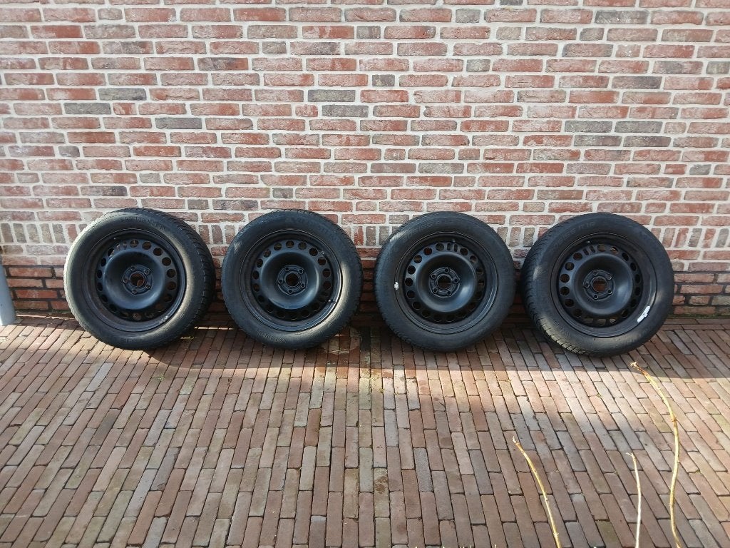 Winterbanden, Auto-onderdelen, Banden en Velgen, Ophalen, Gebruikt, 16 inch, Band(en)