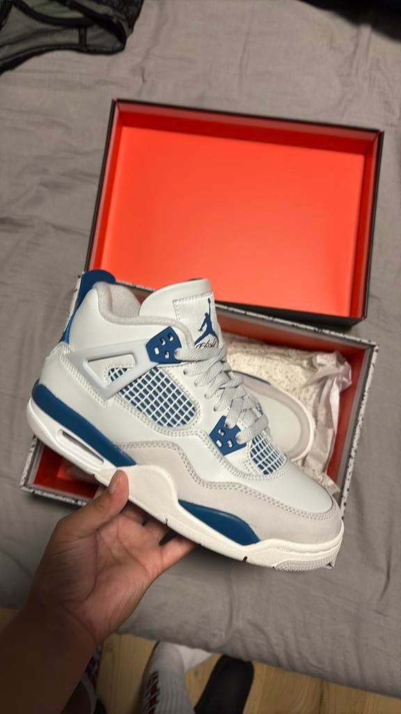Air Jordan 4 Retro Military Blue (GS) - Maat 37.5, Kleding | Heren, Schoenen, Ophalen, Nieuw, Blauw, Sneakers of Gympen