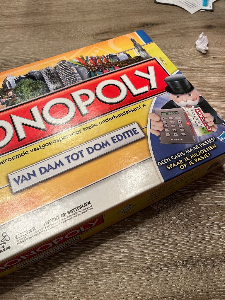 Monopoly Van Dam tot Dom editie (Elektronisch Bankieren), Een of twee spelers, Ophalen of Verzenden, Zo goed als nieuw, Hasbro