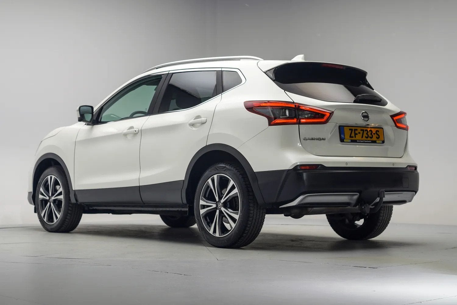 Nissan QASHQAI 1.3 DIG-T N-Connecta [ Navi Apple/Android Pan, Auto's, Gebruikt, 4 cilinders, Wit, Origineel Nederlands
