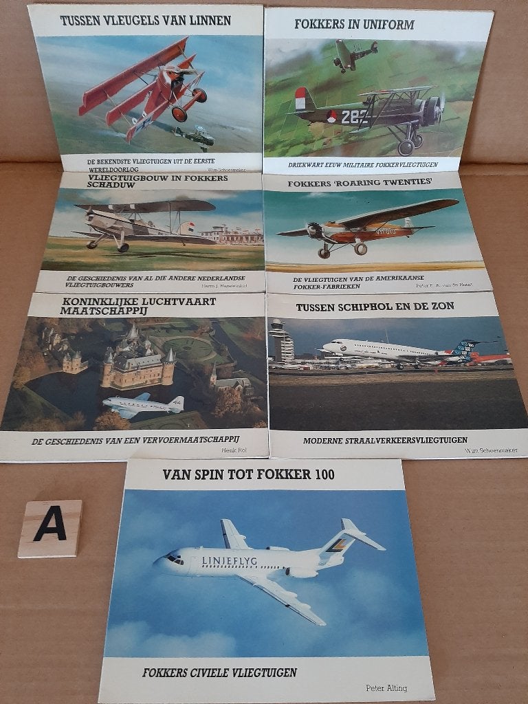 9 Fokker Boekjes - Vliegtuigbouw en Luchtvaartgeschiedenis, Verzamelen, Ophalen of Verzenden, Gebruikt, Boek of Tijdschrift