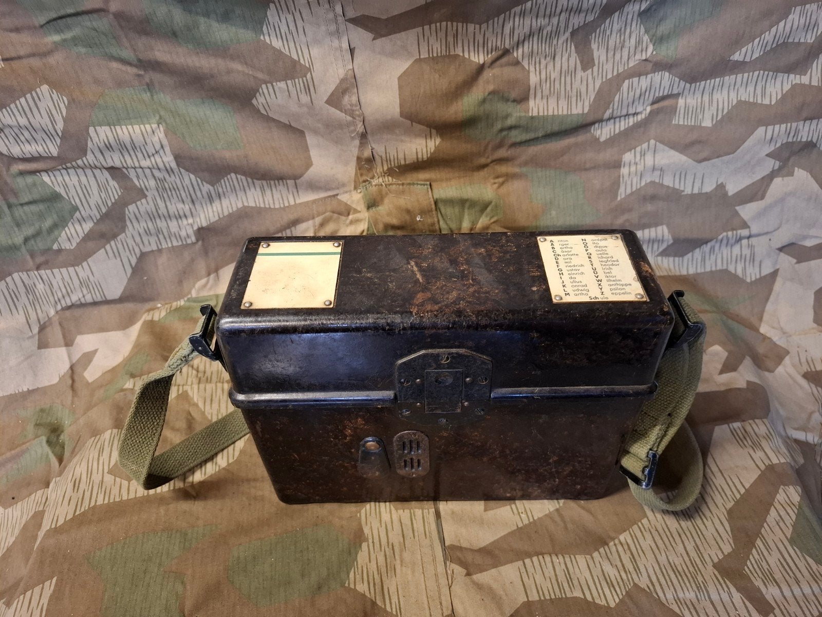WO2 Duitse FF33 veldtelefoon met draagriem, Ophalen of Verzenden, Duitsland