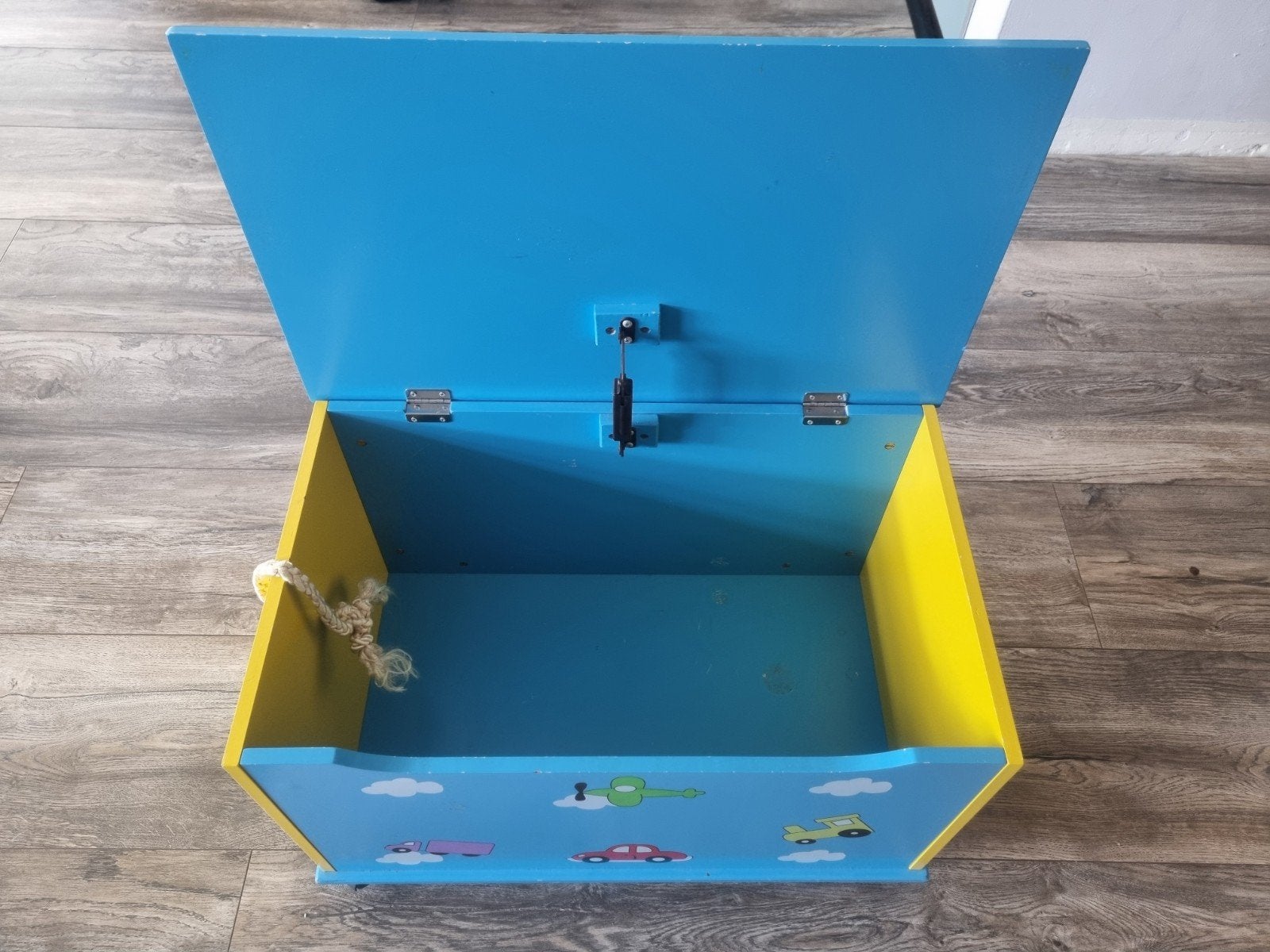 Mooie speelgoedkist met wieltjes - 60x36x38 cm, Ophalen