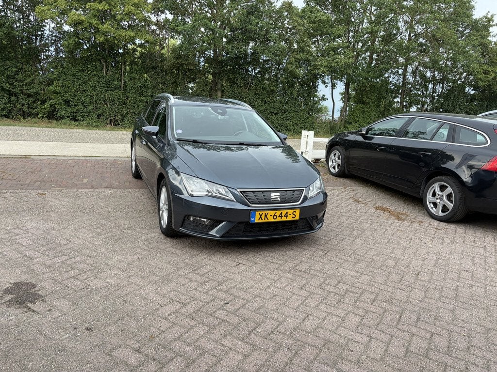 SEAT Leon ST 1.0 EcoTSI Style Business Intense TREKHAAK PDC, Stof, Gebruikt, Leon, 49 €/maand