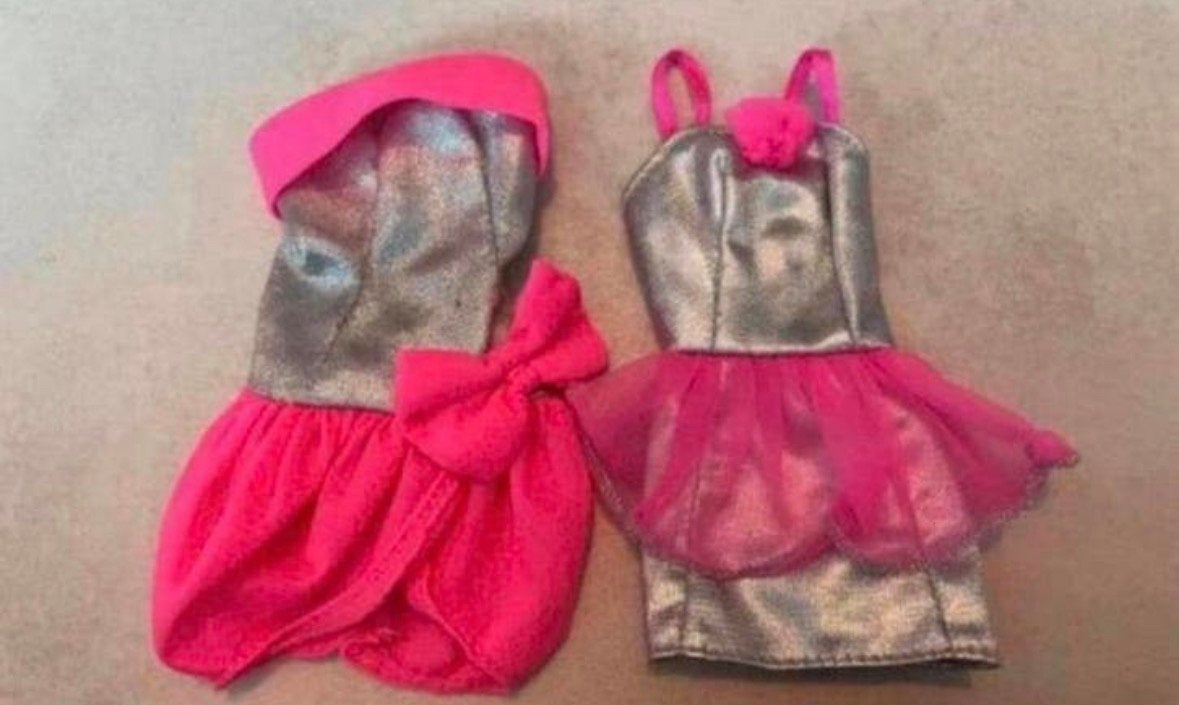 Barbie jurkjes jaren 90, Ophalen of Verzenden, Gebruikt, Kleertjes