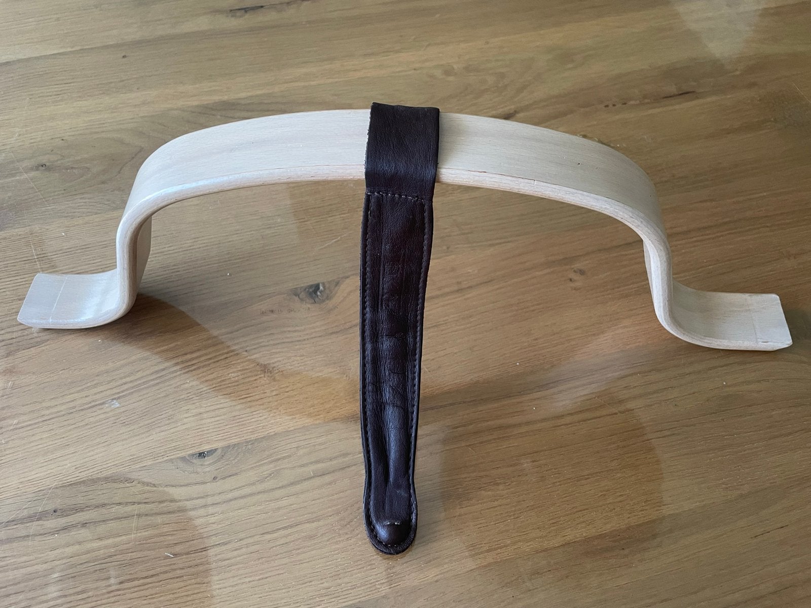 Beugel voor Tripp Trapp kinderstoel - Hout met lederen band, Ophalen of Verzenden, Zo goed als nieuw, Meegroeistoel, Gordel(s)