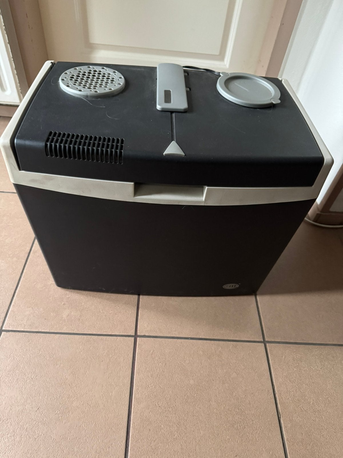 Reiskoelbox electrisch 12 / 24 v, Ophalen, Zo goed als nieuw, Koelbox, Elektrisch